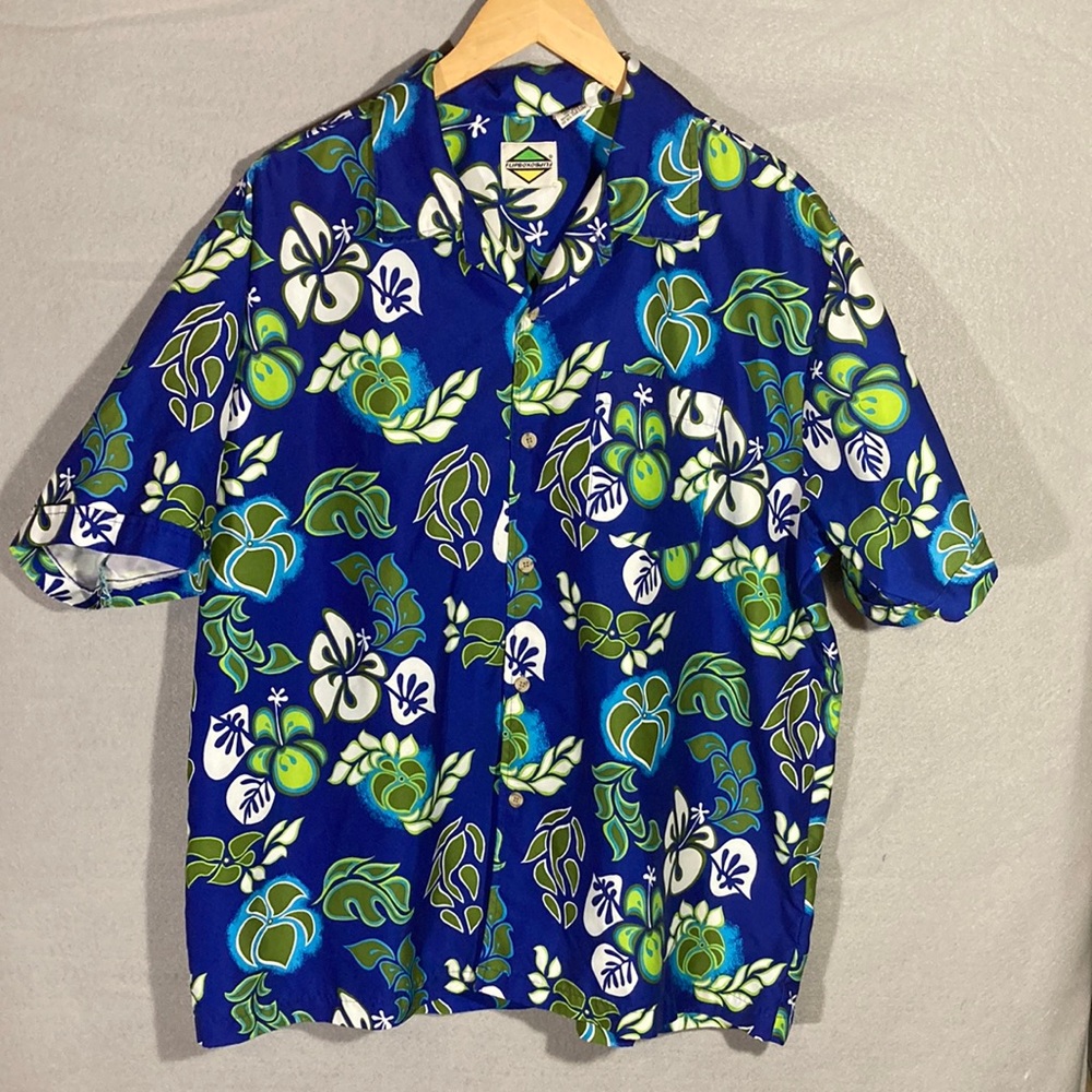 NWOT Flip box Hawaiian shirt Sz XL